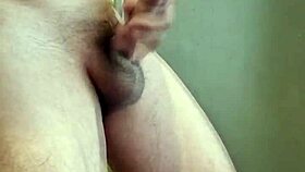 Mature guy jerks off versatile style