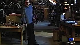 Elodie Chérie Belle Brune Rebelle Baisée Dans La Remise