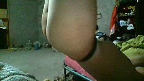 H upside down and trying to tie my wrists