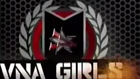 Cougar Vicky Vette Masturbates in a Webcam Show Before Sucking a Dick