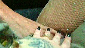 provoquei o uber e deixei ele brincar com minha bucetinha