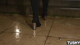 Tushyraw stunning blonde una enjoys a perfect ass workout