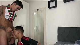 Sexo com o macho depois do futebol