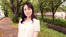 Asian Housewife Gets Cheating Handjob Cunilingus