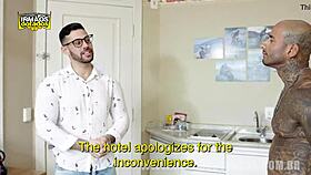 Chamei o gerente do hotel e fodi seu rabo 😈