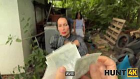 lola danger, wanna show me that epic deepthroat again for the hunter?