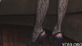 Watch this teen 18+ get her narrow vagina split wide open