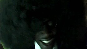 Austin Prowler 1 - Storbritanniens top hemmelige agent navigerer fare i retro action. Se hans dristige træk i uniform