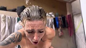 Meu Vizinho Me Filmo Escondido Lavando Roupa No Meu Quintal Eu Toda A Vontade Pelada Eu Dei A Buceta Pro Vizinho