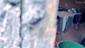 Meu Vizinho Me Filmo Escondido Lavando Roupa No Meu Quintal Eu Toda A Vontade Pelada Eu Dei A Buceta Pro Vizinho