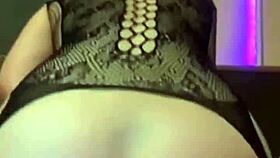 Sexy Cam Girl Rides Dildo Boldly