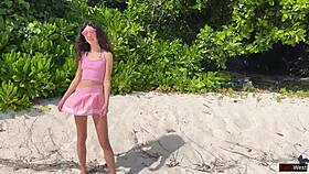 beauty pees on maldives beach, gets golden shower on glasses 😲