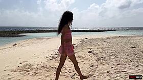 beauty pees on maldives beach, gets golden shower on glasses 😲