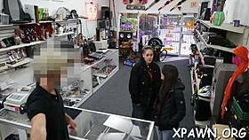 Amateur shown the back room for screwing