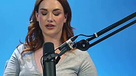 i'm siri dahl, showin how i orgasm with clit masturbation, up close!