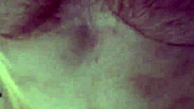 Hey, this BBW milf is ready for a big cock to sneak into her fat pussy!