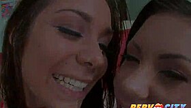 Co się dzieje z analnymi dziewczynkami Pervcity Beverly Hills i Mason Moore?