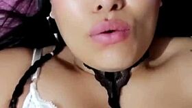 colombian housewife bluee masturbates beautifully