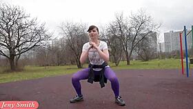 Jeny smith flashing in pantyhose?