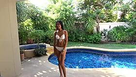 little 18+ filipina gets creampied outside after street massage