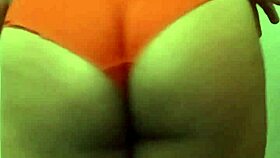 Video call on April 5, first part of what happened while playing on webcam with latina ass