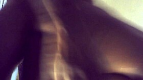 街头真实非洲处女海滩色情免费预览