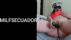 i left them waiting but no men to record so i use this cucumber for my latina milf big ass solo food play
