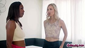 Claire Roos Seduced By Girlfriend Daya Knight To Lick Pussy