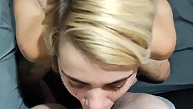 A vadia da russah chupou gostoso meu pau e me deu o cu no pelo