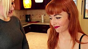 lizzy lamb in freeze fetish pose