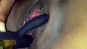 J&J make that pussy cum with the vibrator.