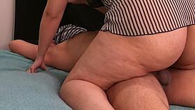 Just saw this Arab muslim in hijab take a huge penis.