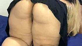 La Culona Esposa Shakes Ass and Gets Licked in Wild Encounter!