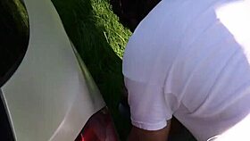 alter mechaniker bekommt belohnung mit teen anni