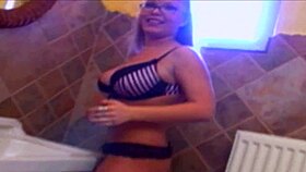 Jessica Moore's Morning Preparation With Blowjob And Facial Cumshot