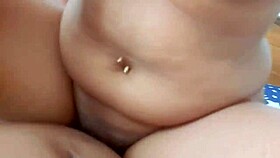 Indian Bhabhi's Morning Sex With Boyfriend In Cowgirl Riding