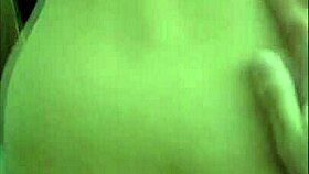 mi companera de universidad hermosa rulosa y timida se entera que subo videos y me pide que la grabe