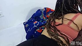 Mi Sobrina Es Infiel La Convenso En Follar Y Su Marido La Llama Por Celular Mientras Coge Conmigo En La Cama Sex Por El Culo A Sobrina Gostosa Coño Apretado