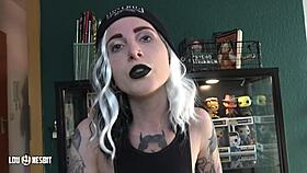 Wow! Exhibitionism challenge with lou nesbit and lia louise!