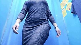 Αληθινό βίντεο από αποδυτήρια Ρωσίδας MILF να γδύνεται