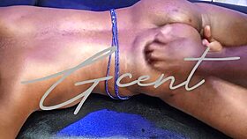 広いマッサージがスパイシーな18+ 18+フィンガリングで熱くなる！ 💦