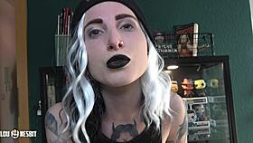 Wow! Exhibitionism challenge with lou nesbit and lia louise!