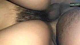 โดนเย็ดไม่ใส่ถุงโดยคนขับแท็กซี่ในรถเพื่อขี่ฟรี แค่ไม่เสร็จข้างใน