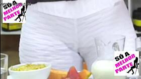 Kelly Key Gostosa Shows Big Pussy Camel Toe in Tight Leggings