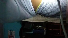 i put my finger in while my mom is on the other side