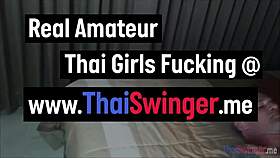 Se, min liderlige thailandske kone knepper hårdt for lommepenge!