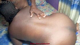 Holy cow! Amazing fuck between gate man and creamy house help