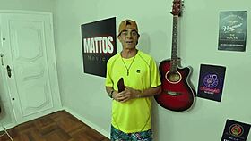 A an�zinha rabuda stars in a wild suruba with bastidores anime hentai vibes