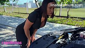 Novinha asiatica pede ajuda e acaba fudendo na estrada?