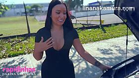 Novinha asiatica pede ajuda e acaba fudendo na estrada?